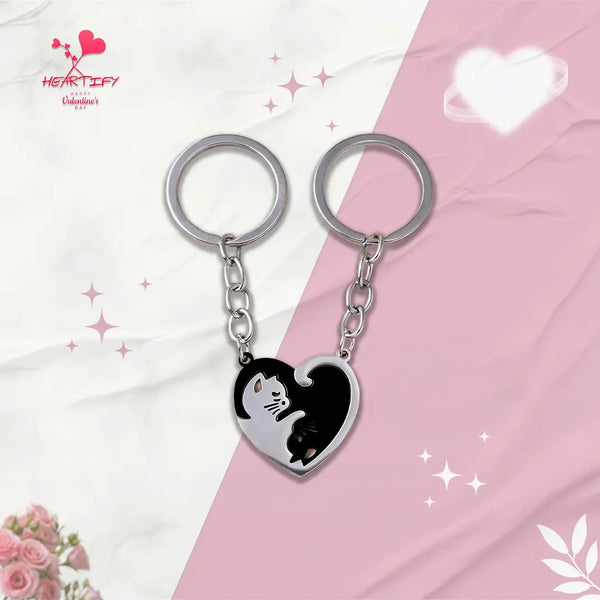 Black White Cats Couple Keychain Enes